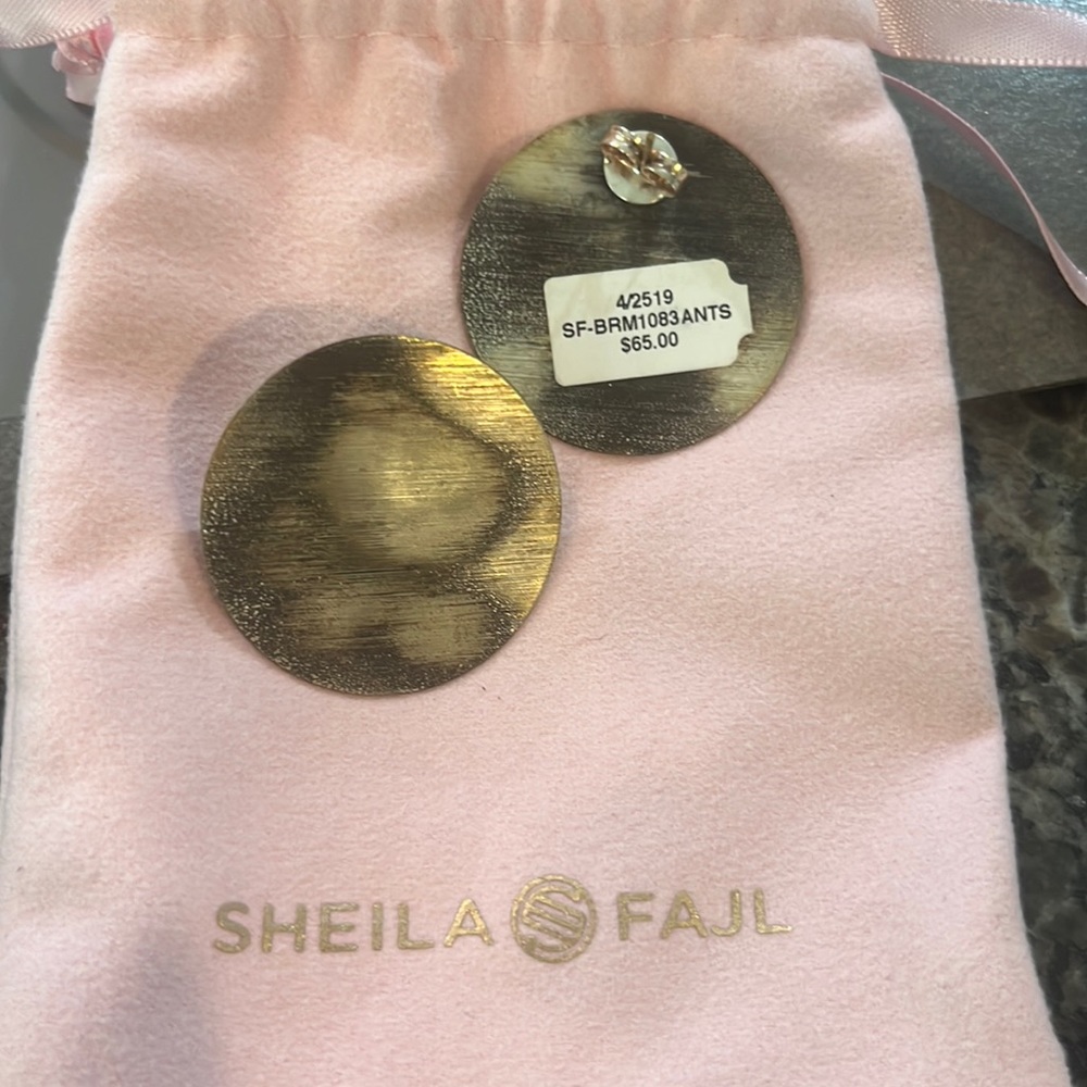 Shelia Fajl earrings new with bag
